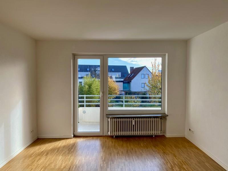 Kurzfristige Anmietung möglich - 3-Zimmer-Wohnung mit Tageslichtbad zimmer