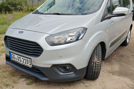 Ford Tourneo Courier 110.000 km 6.599 &euro; Erzhausen 64390