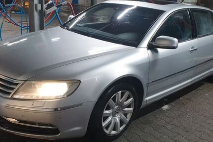 VW Phaeton 305.000 km 7.000 &euro; Frankfurt 60437