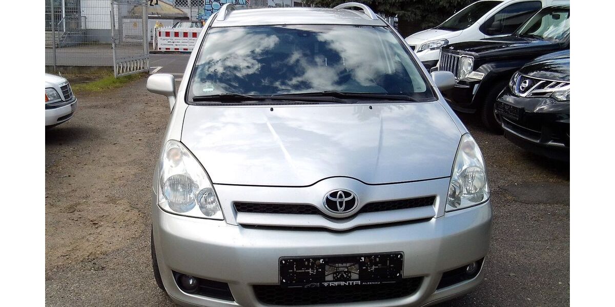 Toyota Corolla Verso 250.000 km 2.000 &euro; Erlensee 63526