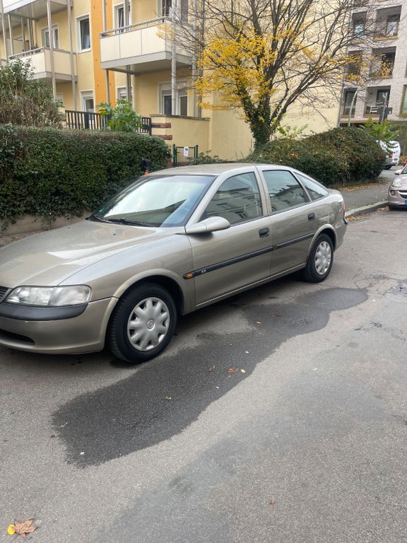 Opel Vectra 124.000 km 4.500 € Frankfurt 60385