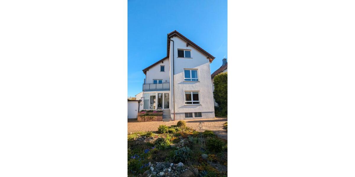 Erdgeschoßwohnung Offenbach am Main Bieber - 2 Zimmer, 82 m&sup2;, 1.300&euro; | Angebot:26262333