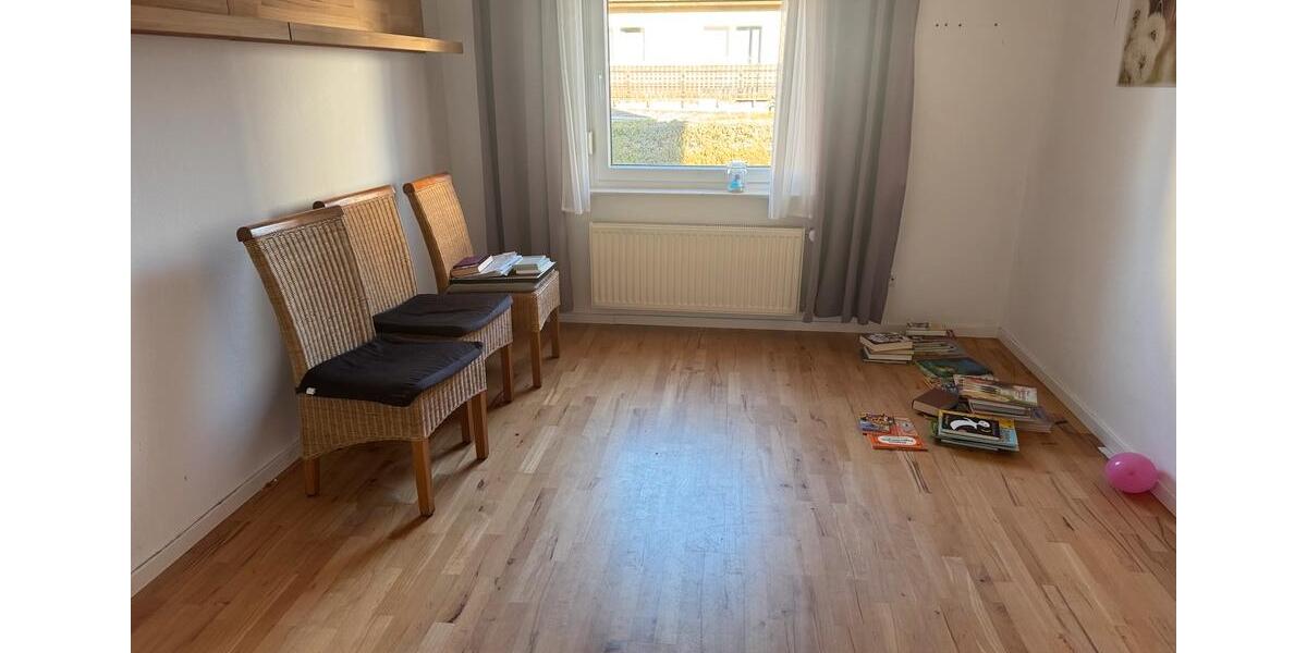 Einfamilienhaus Bruchköbel - 6 Zimmer, 100 m&sup2;, 1.750&euro; | Angebot:26127321
