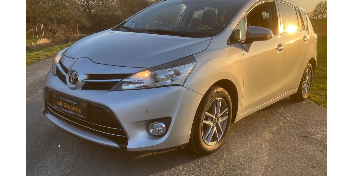 Toyota Verso 84.990 km 13.490 &euro; Friedrichsdorf-Seulberg 61381