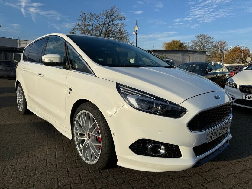 Ford S-Max Titanium/Sportpaket/20ZOLL 53.400 km 21.990 € Frankfurt 60386