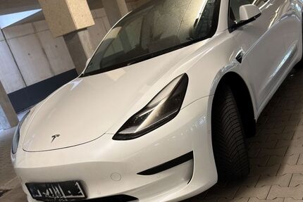 Tesla Model 3 53.759 km 24.490 &euro; Stockstadt 63811