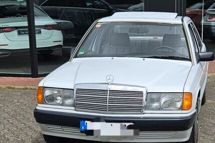 Mercedes-Benz 190 149.900 km 6.459 € Hofheim 65719