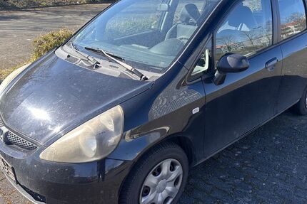 Honda Jazz 249.000 km 990 &euro; Hanau 63452