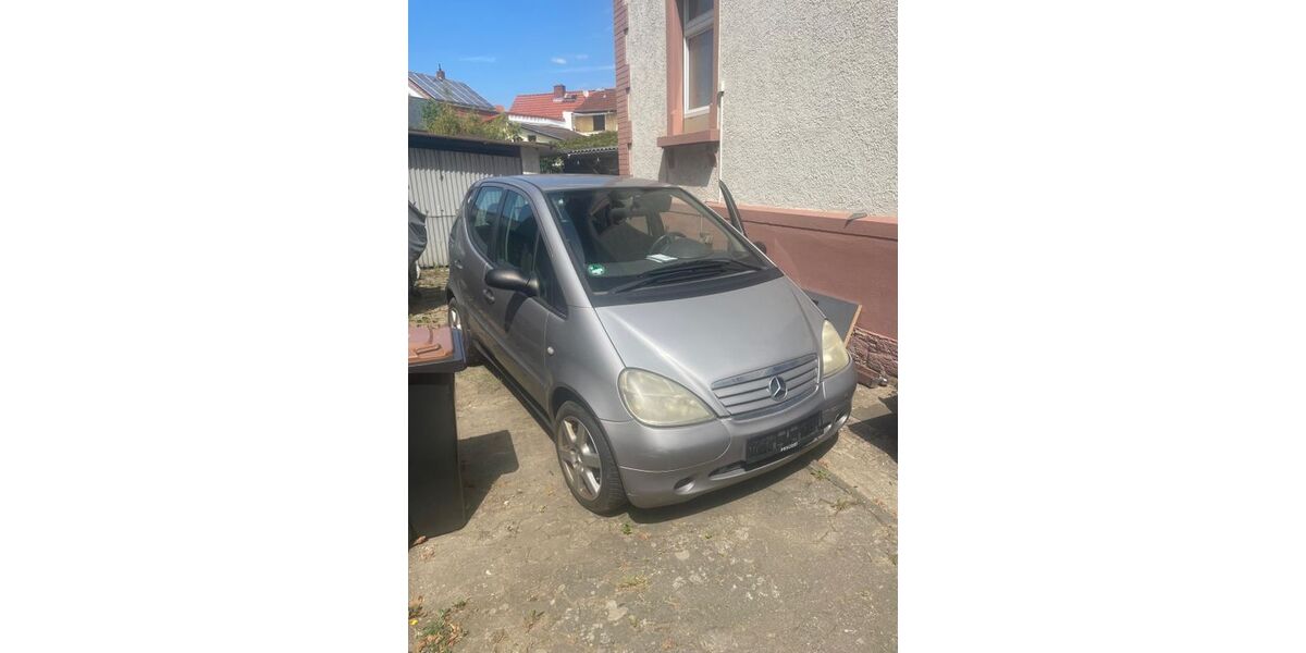 Mercedes-Benz A 160 2.260 km 900 &euro; Langen 63225