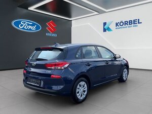Hyundai i30 Select*Navigations-Paket*PDC*KAM*Apple* 29.100 km 13.390 &euro; Nidderau 61130