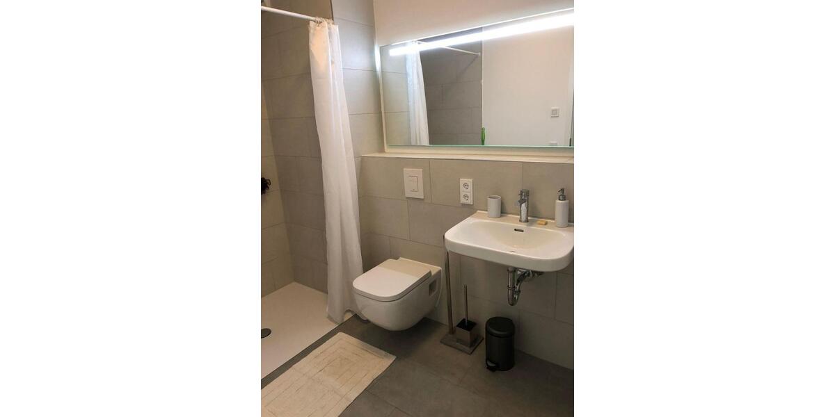 Etagenwohnung Frankfurt am Main Innenstadt 1 - 4 Zimmer, 102 m&sup2;, 1.800&euro; | Angebot:26050996