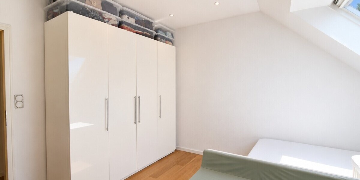 Geschmackvoll möblierte 2-Zi Wohnung - KEINE Kurzvermietung - Etagenwohnung Kronberg im Taunus | Angebot:27231417