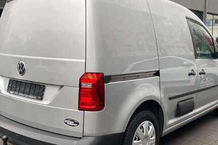 VW Caddy 126.000 km 11.999 &euro; Darmstadt 64293