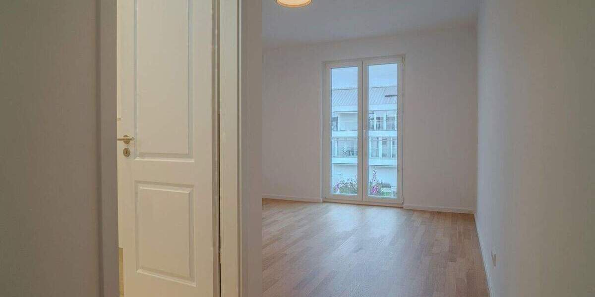 Etagenwohnung Frankfurt am Main Hausen - 4 Zimmer, 145 m&sup2;, 3.400&euro; | Angebot:25736904