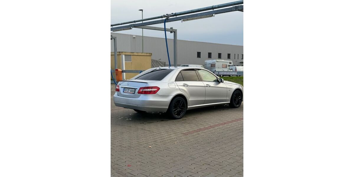 Mercedes-Benz E 220 220.000 km 10.500 &euro; Kriftel 65830