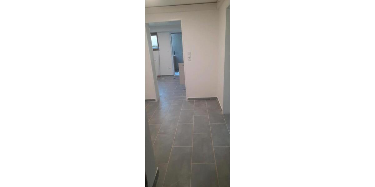 Renovierte 2 Zimmer Wohnung im hellen Keller-ruhige Lage 2 zimmer