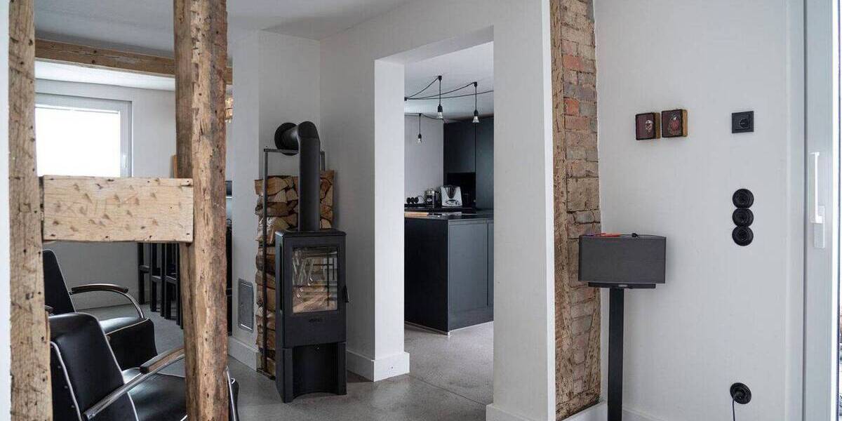 Einfamilienhaus Frankfurt am Main Niederursel - 8 Zimmer, 180 m&sup2;, 950.000&euro; | Angebot:26877564