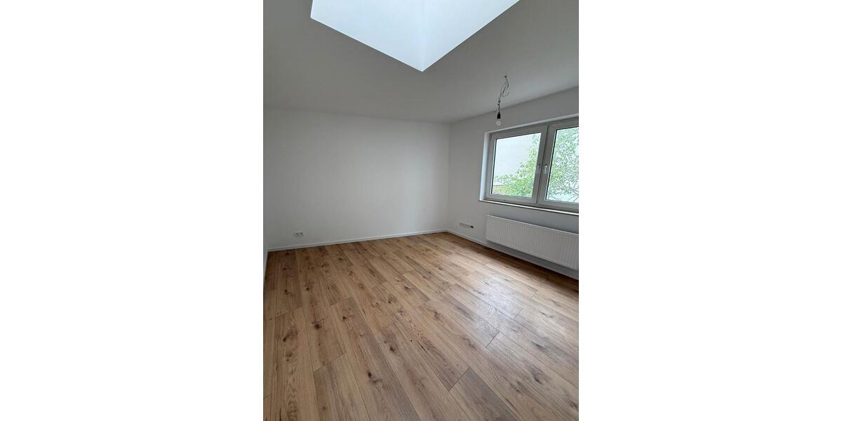 Maisonettenwohnung Offenbach am Main Hafen - 3 Zimmer, 101 m&sup2;, 1.700&euro; | Angebot:26248548