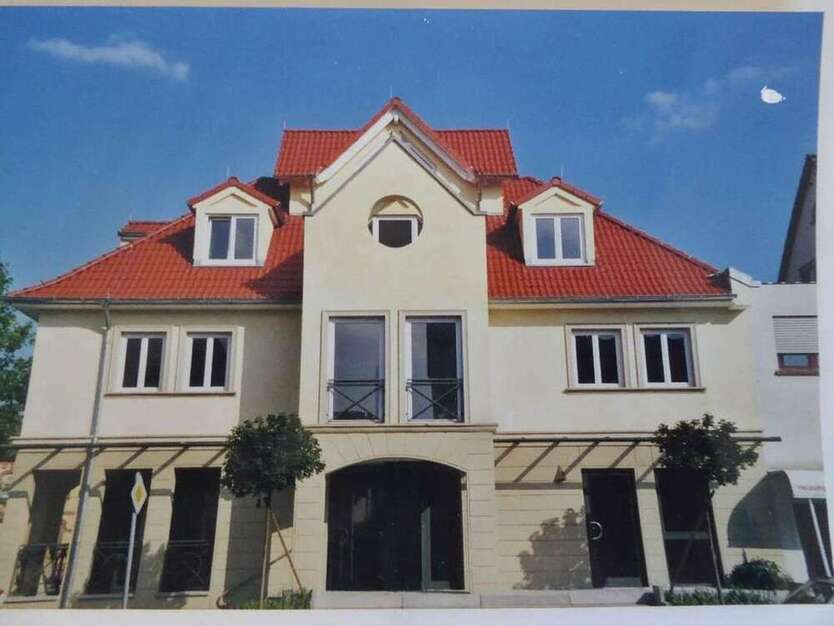 Haus zum Kaufen in Heusenstamm 1.150.000 € 325 m²