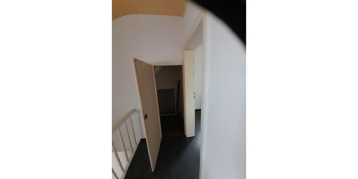 Mehrfamilienhaus, Wohnhaus Rodenbach - 8 Zimmer, 170 m&sup2;, 290.000&euro; | Angebot:26146321