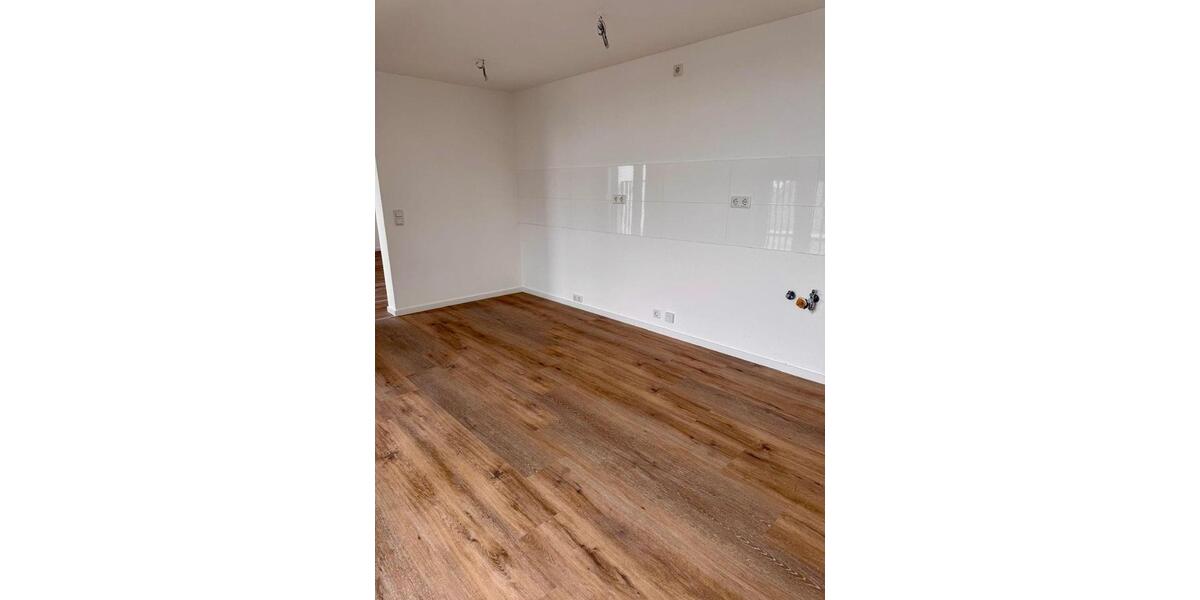 Etagenwohnung Offenbach am Main Hafen - 3 Zimmer, 82 m&sup2;, 1.350&euro; | Angebot:26445238