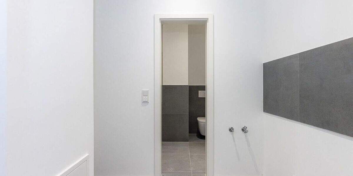 Arbeiten auf höchstem Niveau - Stilvolle, sanierte Gewerbeeinheit vom Eigentümer zimmer