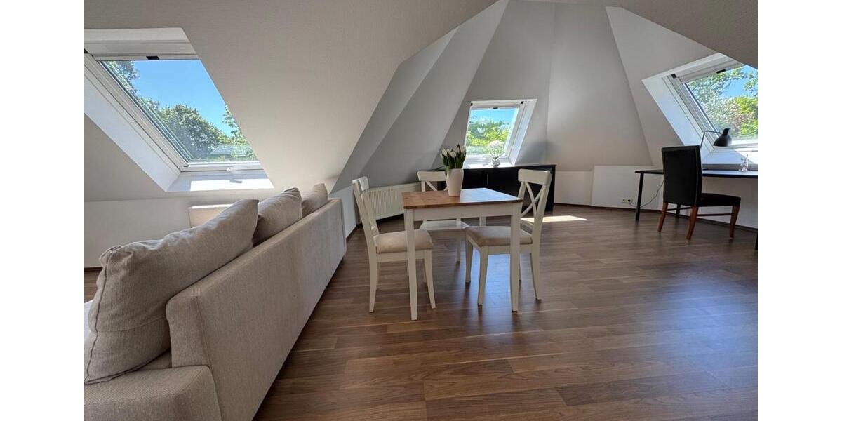 Dachgeschoßwohnung Bad Homburg vor der Höhe Gonzenheim - 2.5 Zimmer, 72 m&sup2;, 1.350&euro; | Angebot:25181643