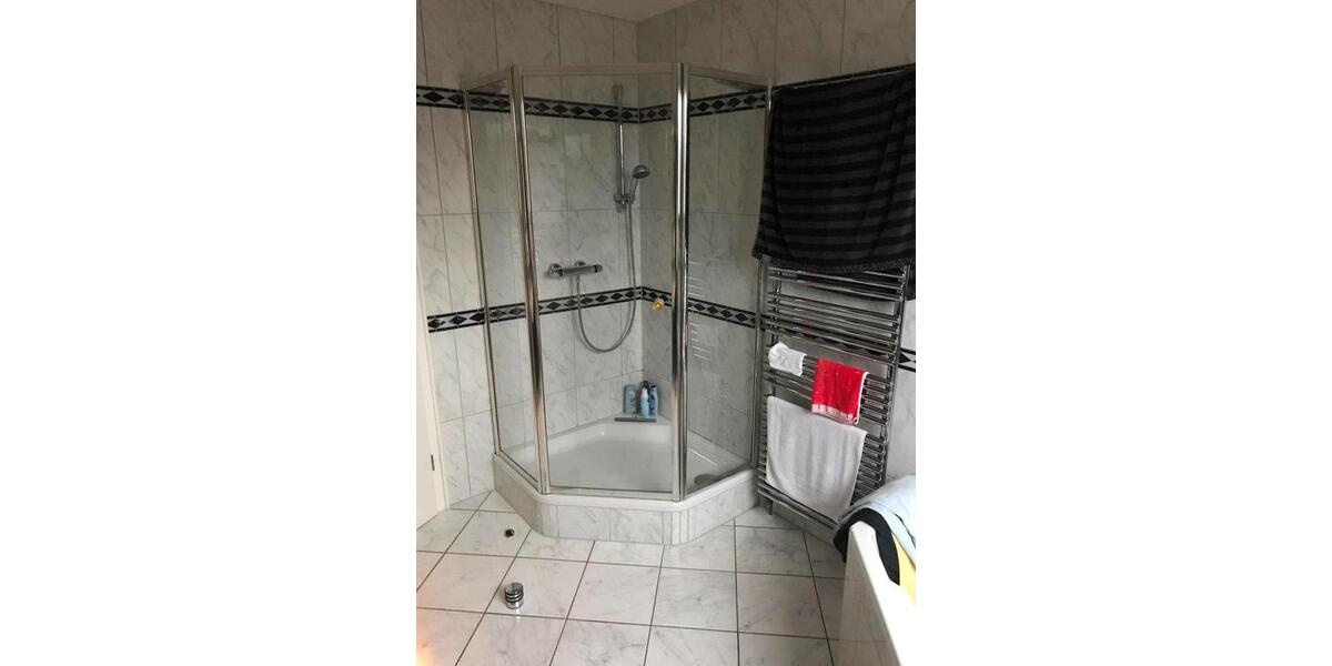 Etagenwohnung Dreieich - 5 Zimmer, 150 m&sup2;, 1.800&euro; | Angebot:26234377