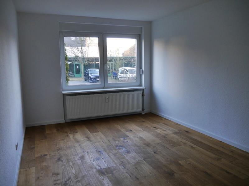 Schöne 2-Zimmer-Wohnung mit Tageslichtbad und Terrasse in Maintal-Bischofsheim zu vermieten zimmer