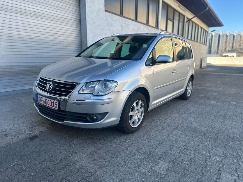 VW Touran 266.700 km 3.499 € Hainburg 63512