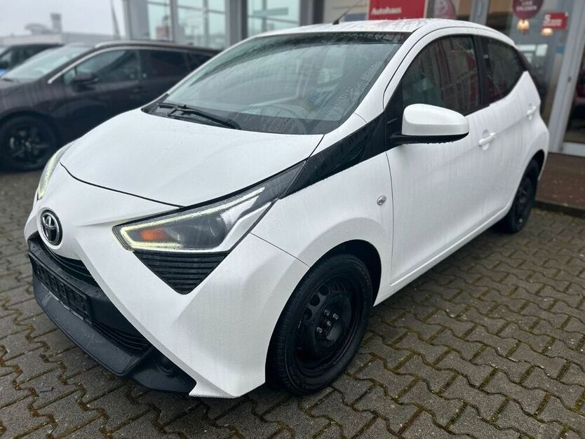 Aygo (X)