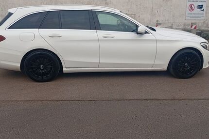 Mercedes-Benz C 250 279.500 km 8.900 &euro; Hanau 63452