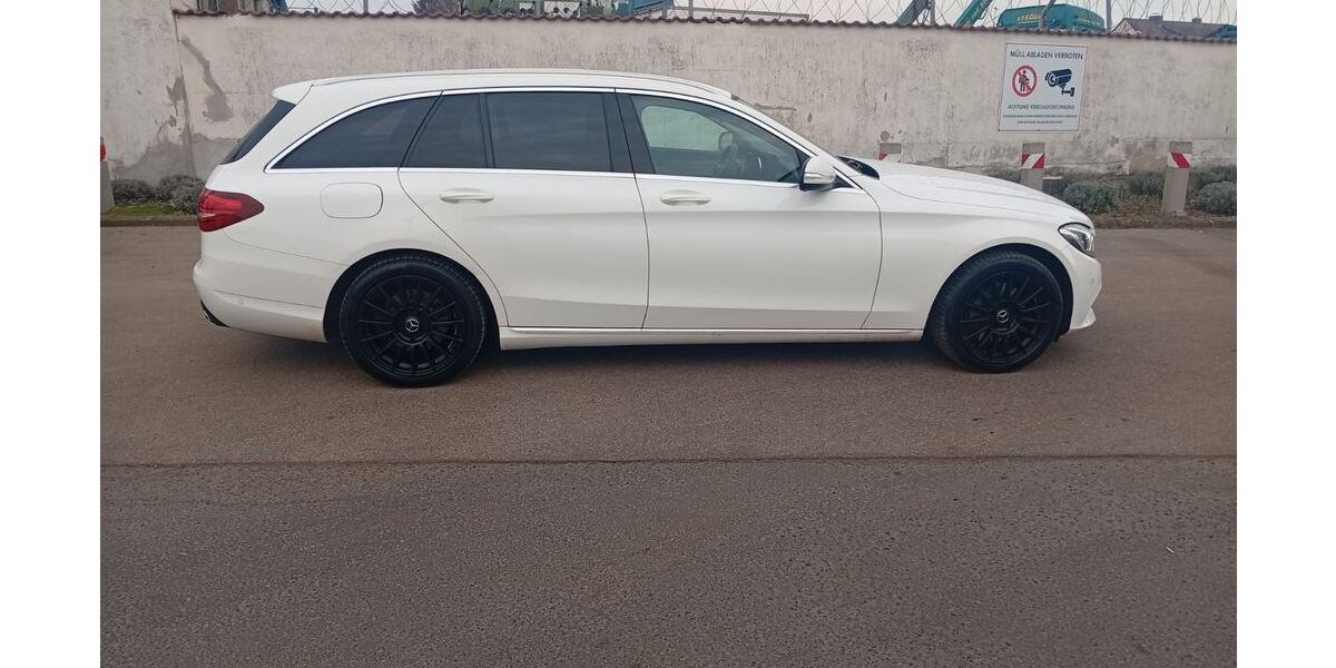 Mercedes-Benz C 250 279.500 km 8.900 &euro; Hanau 63452
