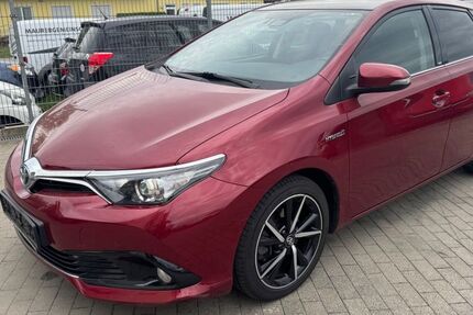 Toyota Auris 121.000 km 11.850 € Büdingen 63654