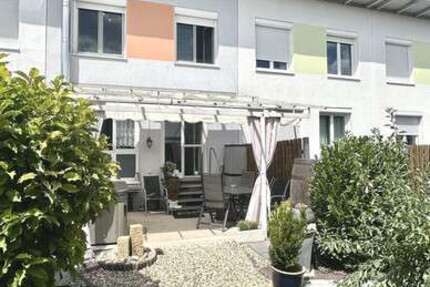 Haus zum Kaufen in Darmstadt 525.000 € 145 m² 6 zimmer