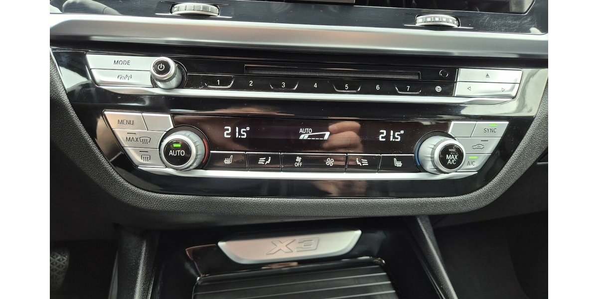 BMW X3 xDrive 20 i xLine, HUD, Kamera, Ambientebeleuch 70.000 km 23.790 &euro; Rodgau 63110