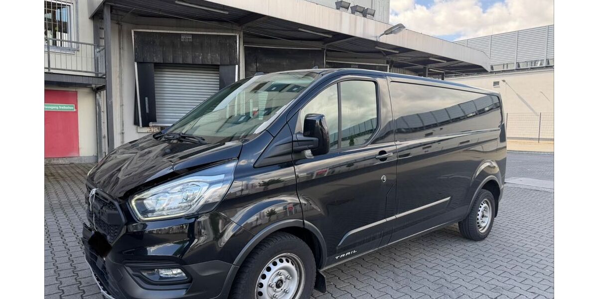 Ford Transit Custom 215.000 km 8.990 &euro; Frankfurt am Main 65933