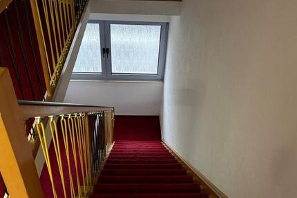 2 Zimmer-Dachgeschosswohnung in Frankfurt Fechenheim 2 zimmer