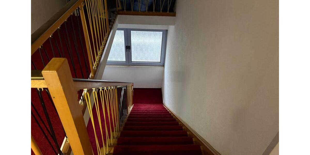 2 Zimmer-Dachgeschosswohnung in Frankfurt Fechenheim 2 zimmer