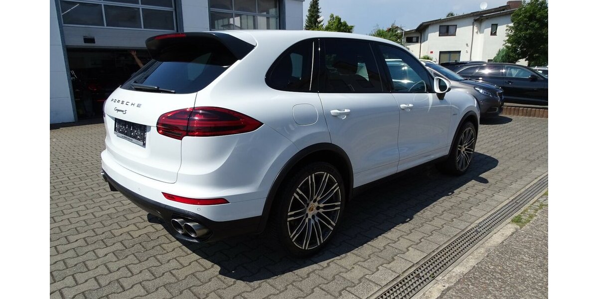 Porsche Cayenne S 4,2l Diesel Pano, Navi, 21 Zoll, Standhe 229.443 km 22.990 &euro; Rodgau 63110