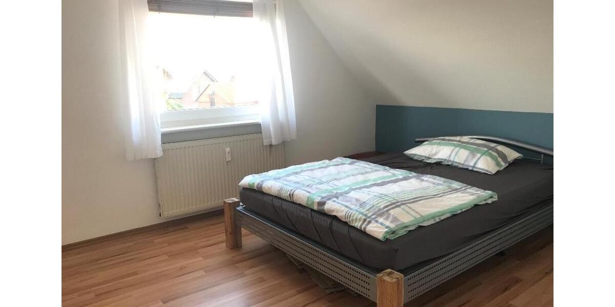 Dachgeschoßwohnung Frankfurt am Main Nord-Ost - 3 Zimmer, 76 m&sup2;, 820&euro; | Angebot:26626608