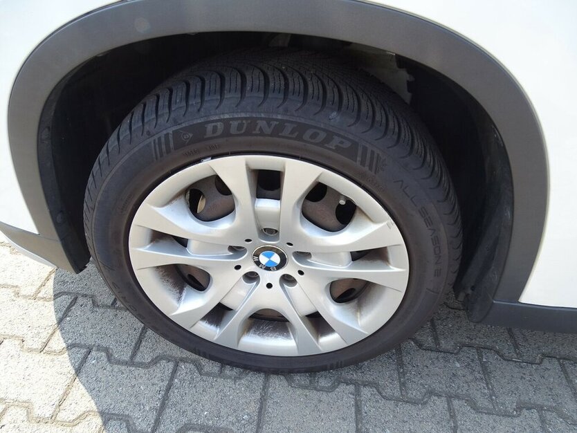 BMW X1 1.8l i sDrive, Steptronic, Sitzheizung, PDC hin 154.921 km 8.690 € Rodgau 63110