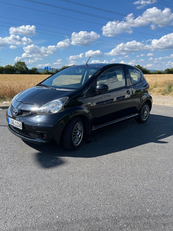 Aygo (X)