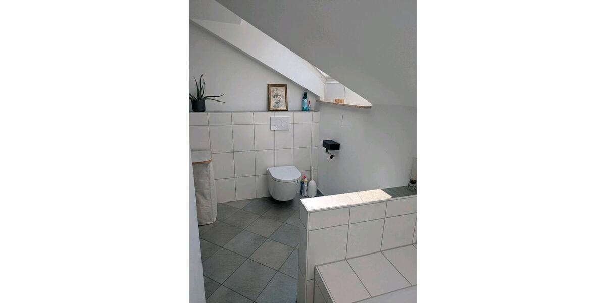 Dachgeschoßwohnung Friedberg (Hessen) - 3 Zimmer, 91 m&sup2;, 305.000&euro; | Angebot:27062187
