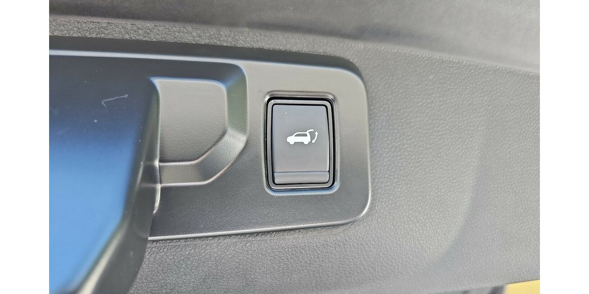 Renault Rafale 300 E-Tech Plug-in Hybrid 4x4 Esp. Alpine 5.107 km 46.345 &euro; Schwalbach/Taunus 65824