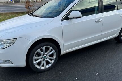 Skoda Superb 369.000 km 4.999 &euro; Frankfurt am Main 60314