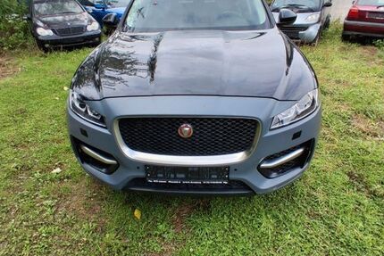 Jaguar F-Pace 99.200 km 14.500 € Bad Homburg 61348