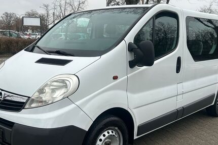 Opel Vivaro 232.000 km 3.498 &euro; Rüsselsheim 65428