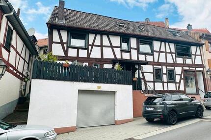 Haus Nidderau - 7.5 Zimmer, 180 m&sup2;, 325.000&euro; | Angebot:26248429