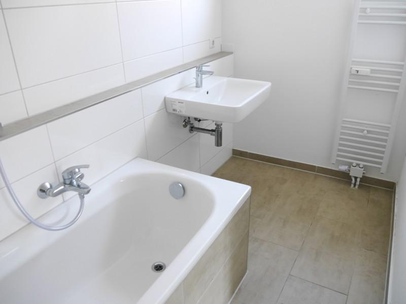 Schöne 2-Zimmer-Wohnung mit Tageslichtbad und Terrasse in Maintal-Bischofsheim zu vermieten zimmer